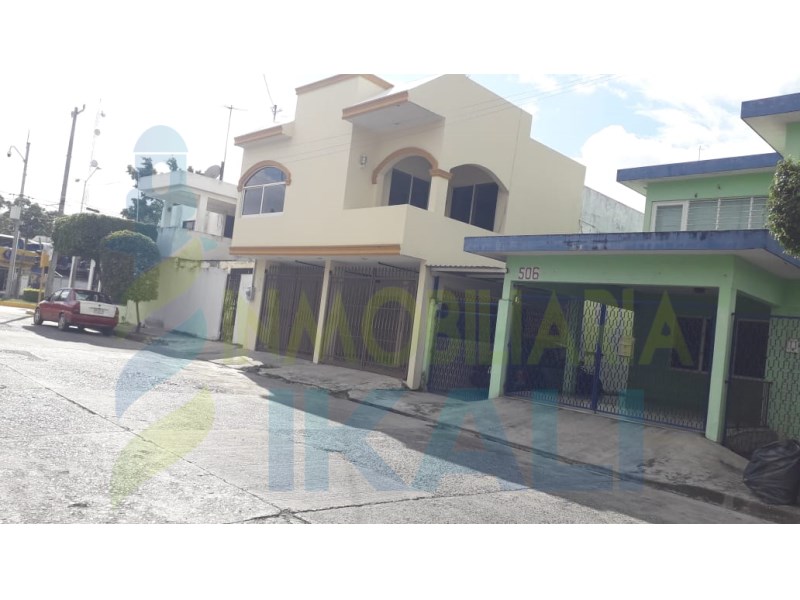 Casa en Venta en Cazones