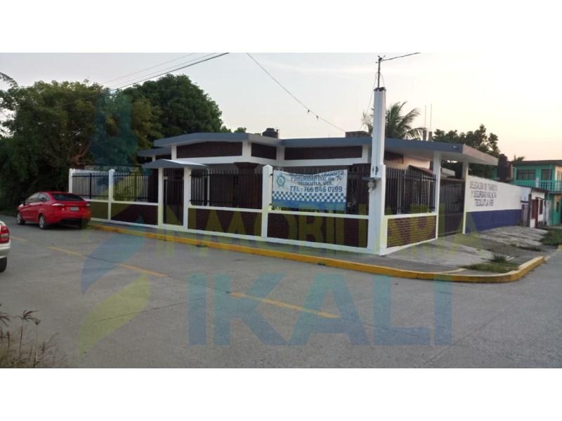 Casa en Venta en Candido Aguilar