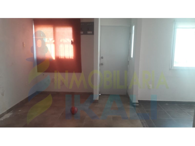 Casa en Venta en Jardines de Coatzintla