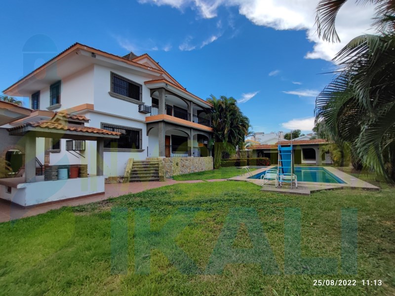 Casa en Venta en Jardines de Tuxpan