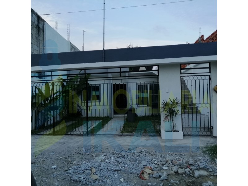 Casa en Renta en La Calzada