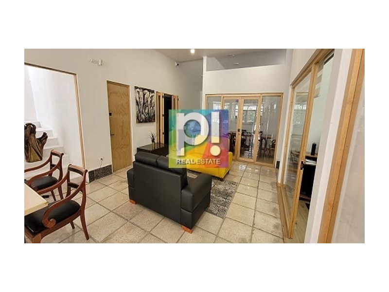 Oficinas/ en Renta en El Carmen