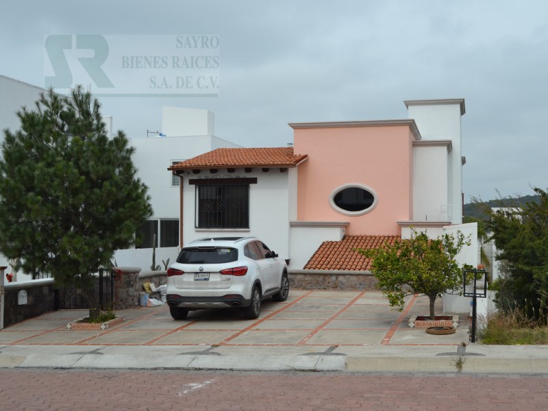 Casa en Renta en Cumbres del Cimatario