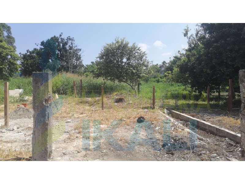 Terreno en Venta en Cazones de Herrera Centro