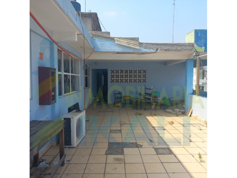 Oficinas/ en Renta en Obrera