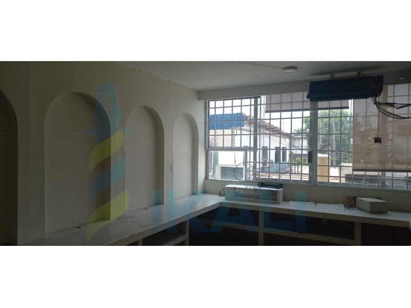 Oficinas/ en Renta en Tajin