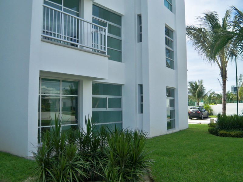 Condominio en Renta en Mayan Lakes