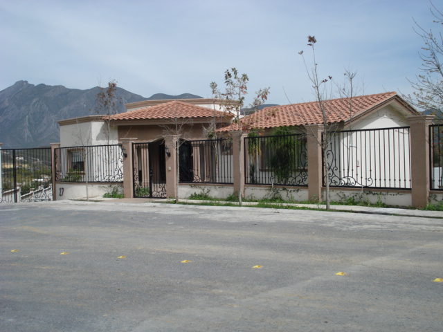 Residencia en Venta en colonia LA ESTANZUELA