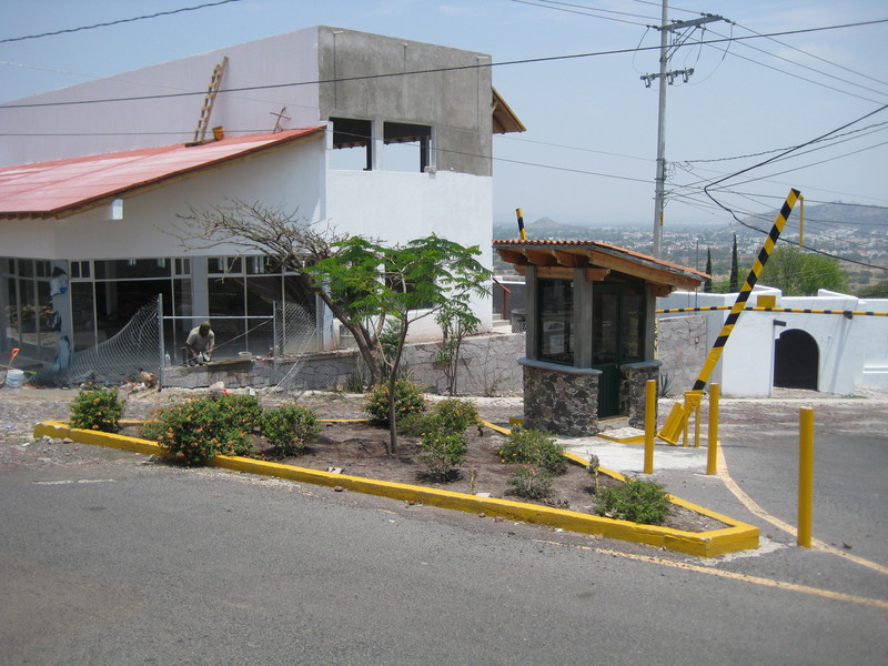 Local en Renta en Colinas del Bosque