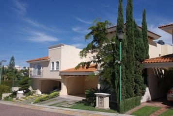 Casa en Venta en colonia Royal Country