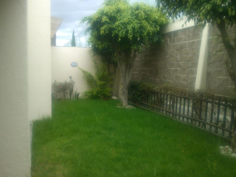 Casa en Renta en Bosques de Angelopolis
