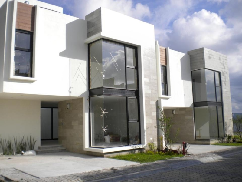 Casa en Venta en Lomas de Angelopolis  Zona Azul