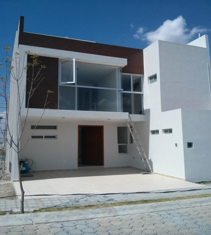 Casa en Venta en Lomas de Angelopolis  Zona Azul