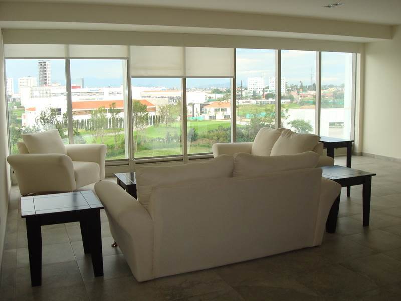 Departamento en Renta en La Vista Country Club / Club de Golf