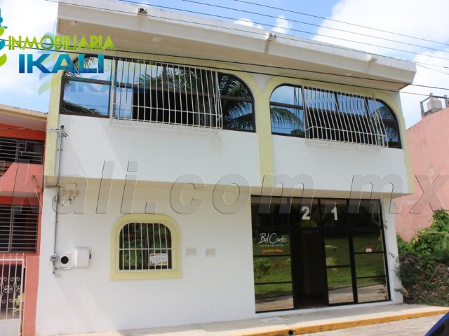 Edificio en Renta en Jardines de Tuxpan