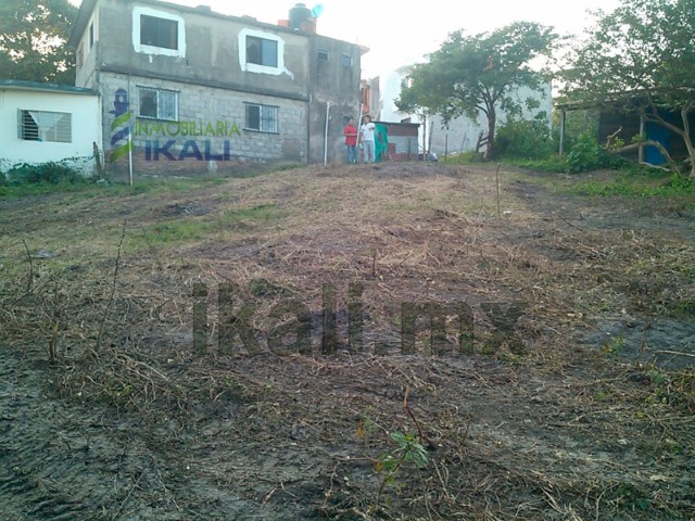 Terreno en Venta en colonia Anahuac