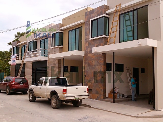 Casa en Venta en Ruiz Cortinez