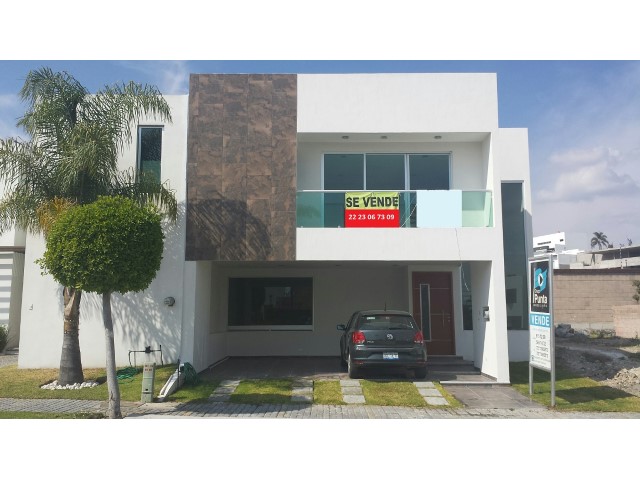 Casa en Venta en Lomas de Angelopolis
