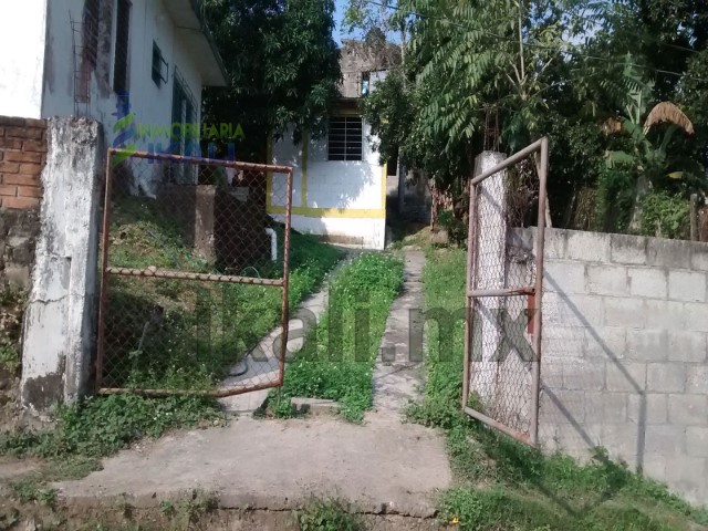 Terreno en Venta en colonia Las Lomas