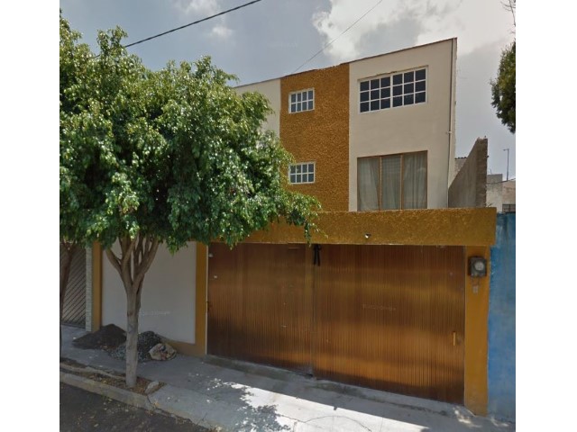 Casa en Venta en colonia Jardines de Casa Nueva