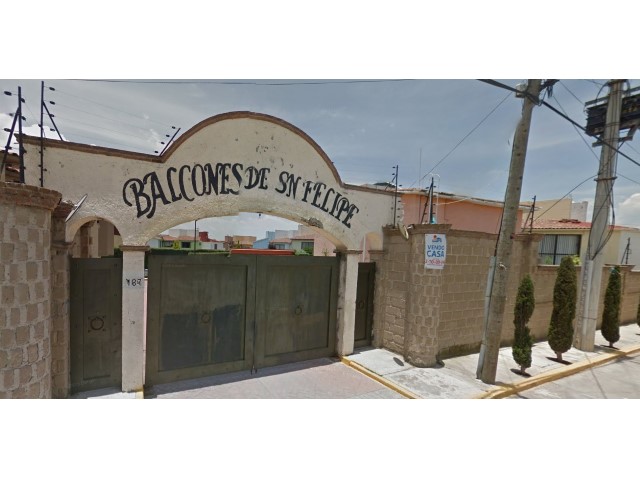 Casa en Venta en San Felipe Tlalmimilolpan