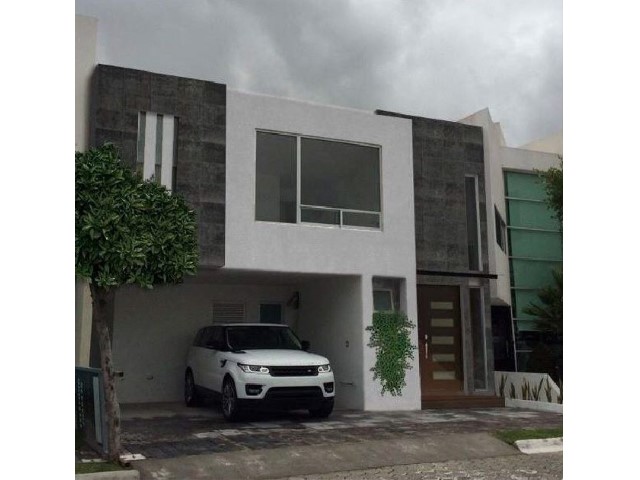 Casa en Venta en Lomas de Angelopolis