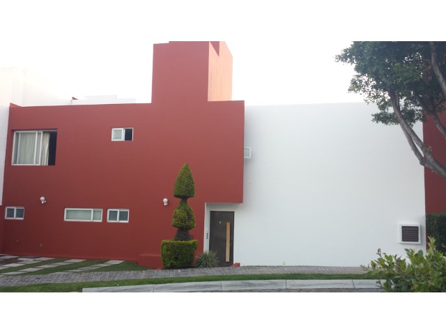 Casa en Renta en Lomas de Angelopolis