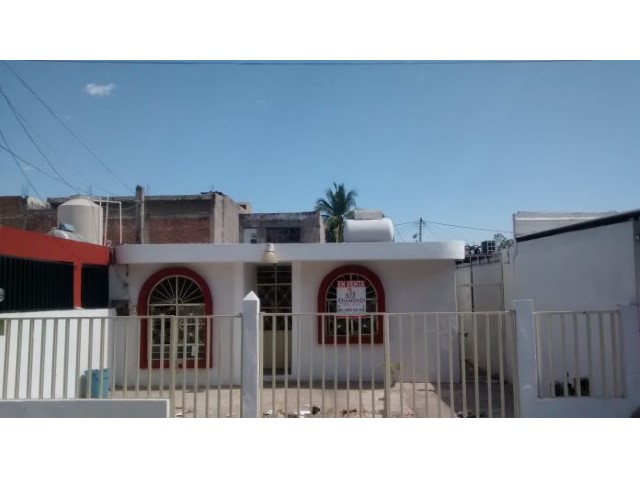 Casa en Venta en Villa Galaxia