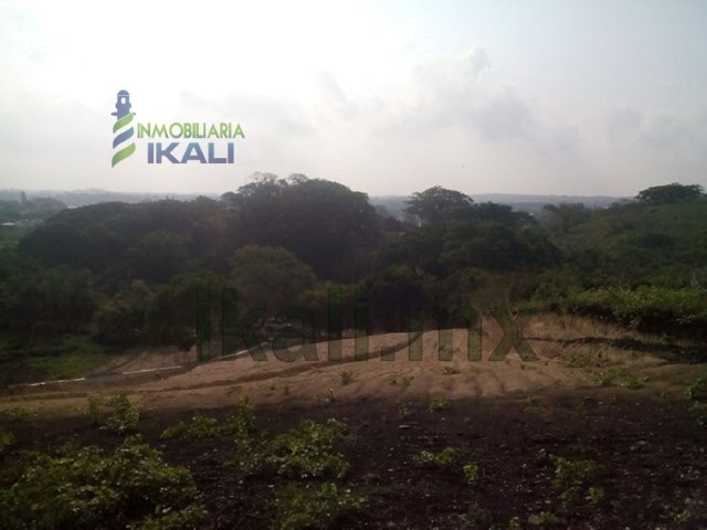 Terreno en Venta en Jardines de Tuxpan