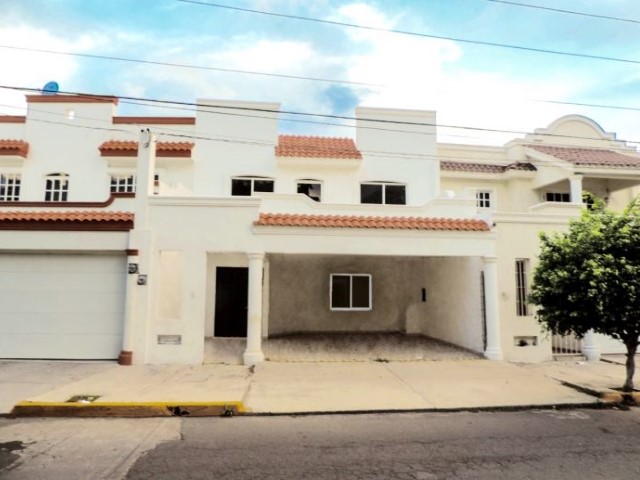 Casa en Venta en colonia Playa Sur