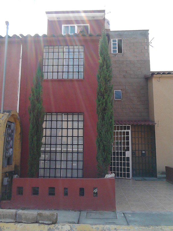 Casa en Venta en Fracc. Los Portales, Tultitlan, Estado de Mexico con 90m2